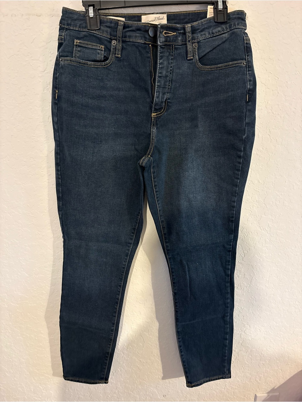 Universal Thread Dark Blue Skinny Jeans